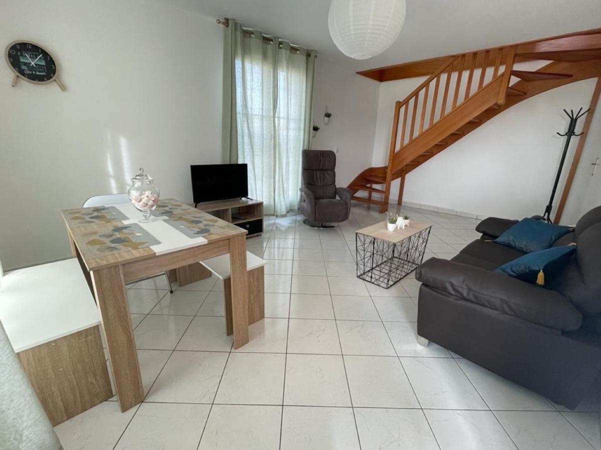 Charmant Appartement Duplex A 5Min De Disney. Magny-le-Hongre Luaran gambar