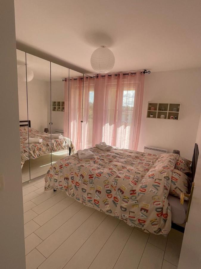 Charmant Appartement Duplex A 5Min De Disney. Magny-le-Hongre Luaran gambar
